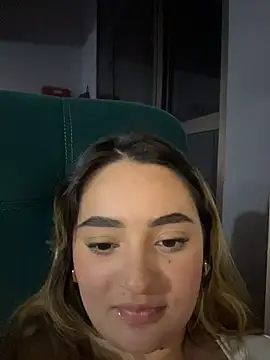 Antonella_Julieta: онлайн-секс-чат