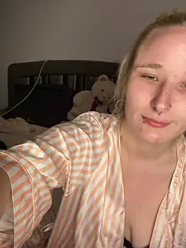 HotPurpleHaze Webcam-Show