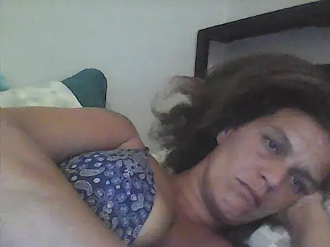 sarahkat86 Adlı Modelin Canlı XXX Sohbeti