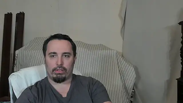 Metalstud: онлайн-секс-чат