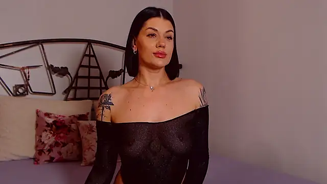 YvonneEverleen Live XXX chat