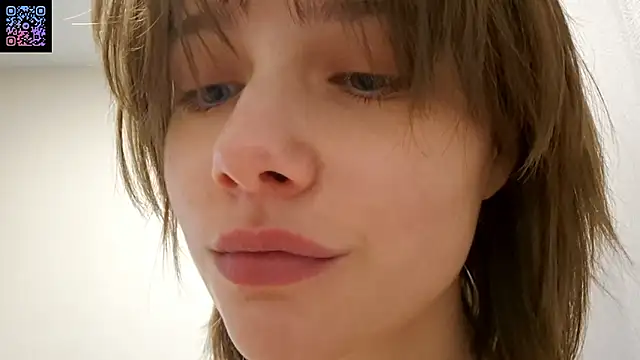 ExitedTrothのウェブカメラショー