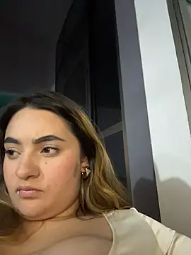 Antonella_Julieta: онлайн-секс-чат