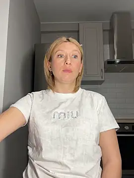 Kittie_Valentine – Naživo XXX chat