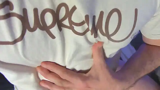 Tini_squirt 现场XXX聊天