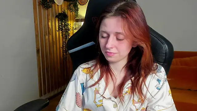 Chatroom XXX en direct de FreyaVey