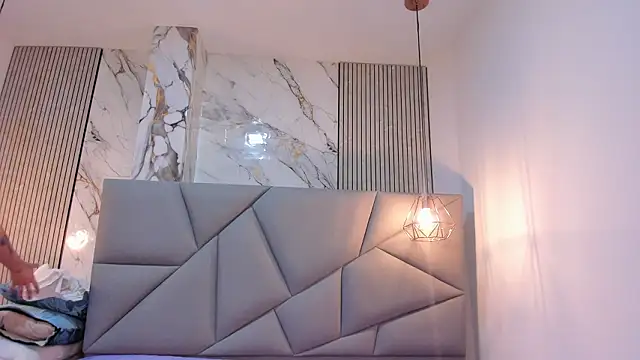 دردشة Katyrousee الجنسية المباشرة