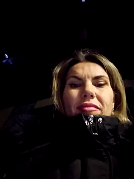 Show modela FeliciaKrige na web-kameri