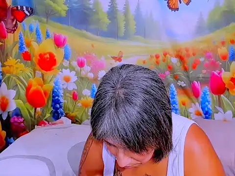 indianroxy live XXX chat