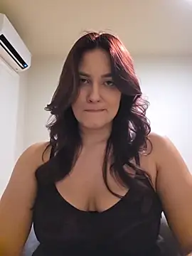 Chat +18 de MiaRides19 ao vivo