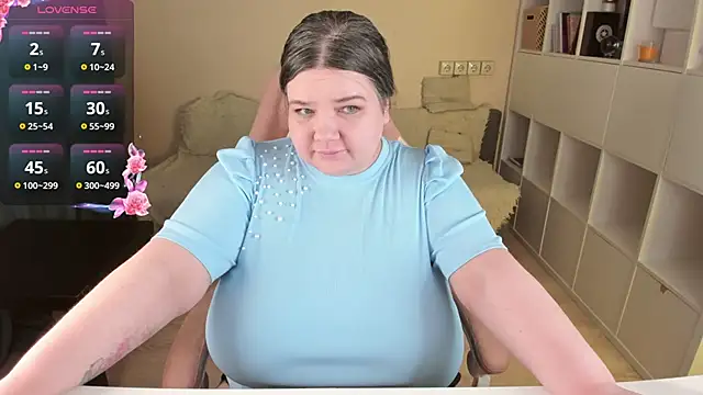 PlumPie élő XXX-chatje