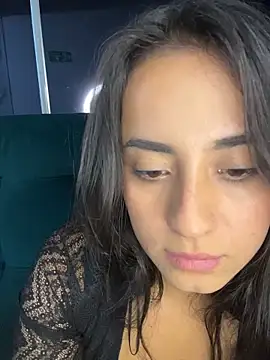 Antonella_Julieta Chat XXX in diretta