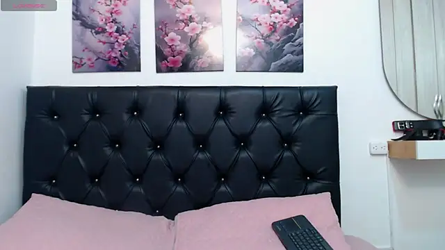 pinky_f00x – Live XXX-chat