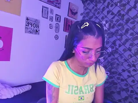 KarlaSlutSkinny__ – Live XXX-chat