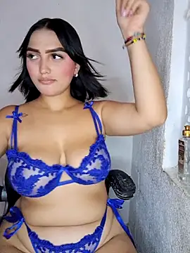 Pokazy przed kamerką – Mia_em