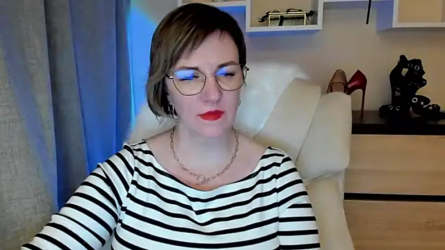 feliziaDesire Live XXX-Chat