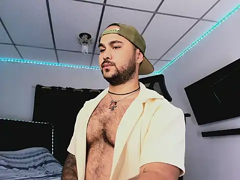 Sebas-hott's Live XXX Chat