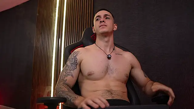 JacksonOlsenn live XXX chat