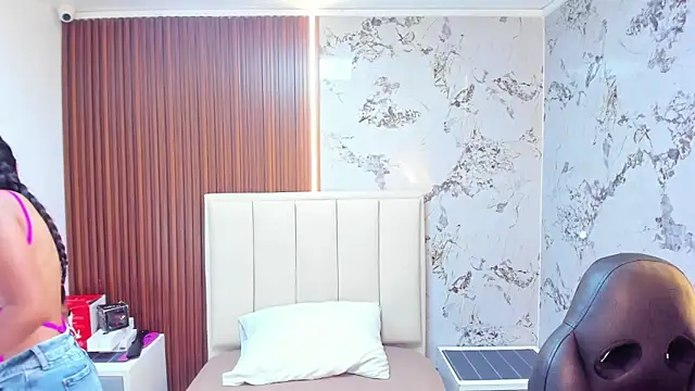 MILEY_JOAS2's Live XXX Chat