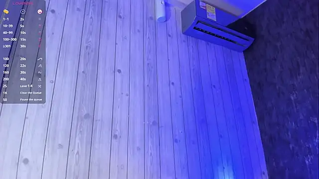 teylor_lovee Webcam Show