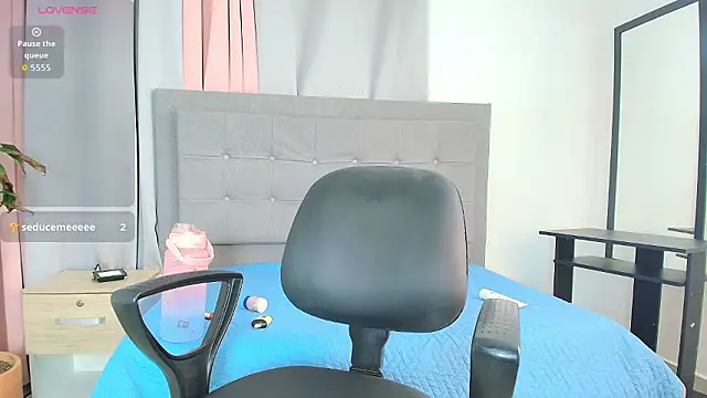 saray_reesee's Live XXX Chat