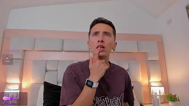 Thiago_Jones1 Chat XXX in diretta