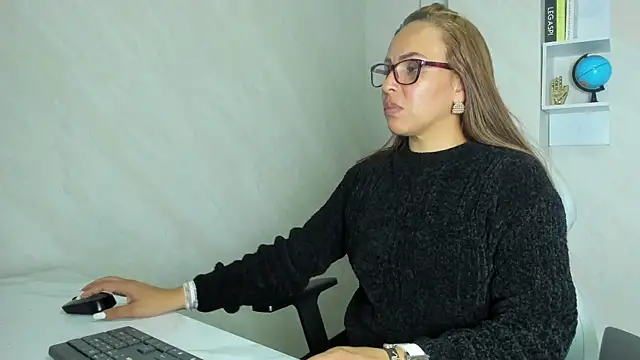 Helenn_Moore's Live XXX Chat