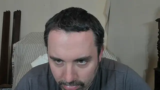 Metalstud Chat XXX in diretta