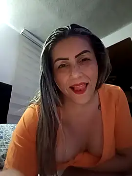 maynor_1998's Live XXX Chat