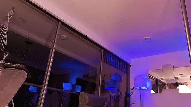 mandi4pole_ Live XXX-Chat