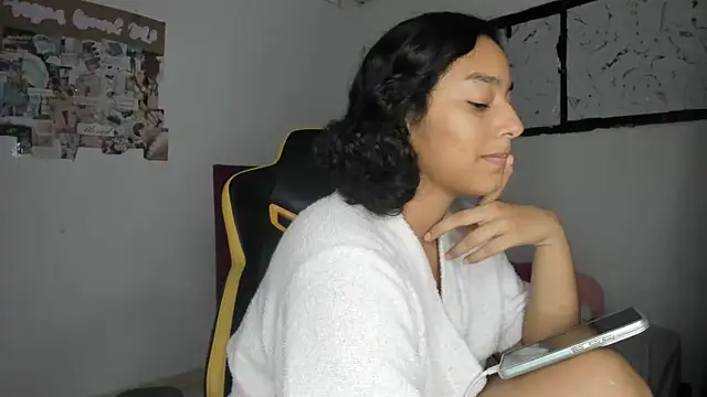 โชว์เว็บแคมของ emily_stars1