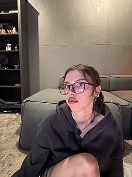 Bastet 라이브 XXX 채팅