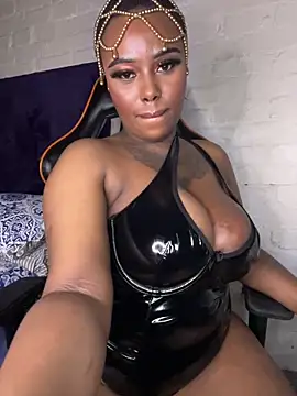 QUEEN_NOBUHLE_FEMDOM_777 Live XXX-Chat