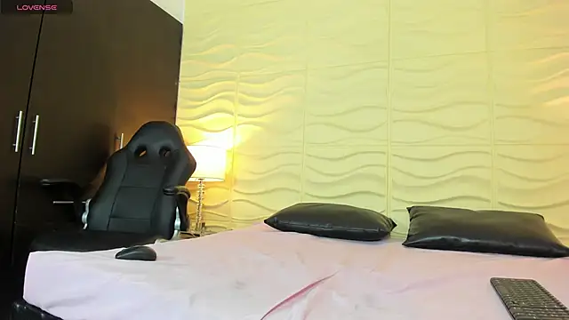 IsabellaDaft élő XXX-chatje