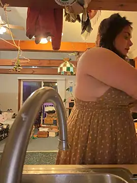 LanaLouuBearn Webbikameraesitys