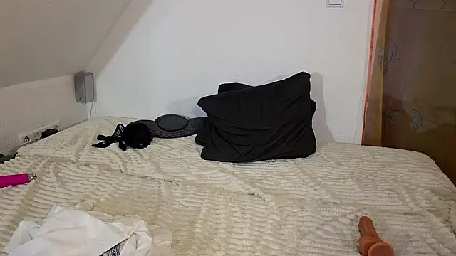 BunnyMeetsDilf Webcam Show