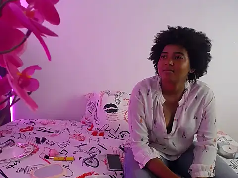 Show de carmen2385 na webcam