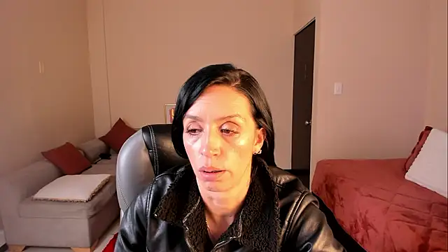 Kristen_Garner Live XXX-Chat