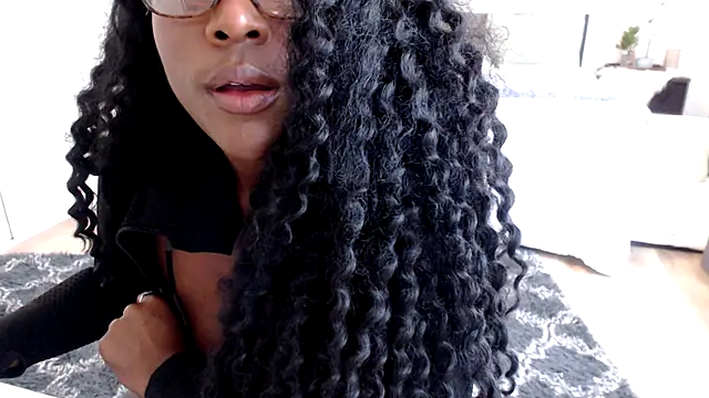 Anadia_Starr Adlı Modelin Web Kamerası Şovu