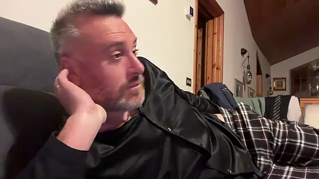 marcovik1 Show Webcam