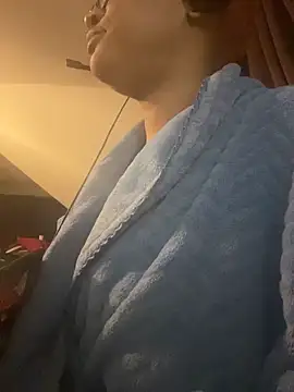 nickytheehawtie Adlı Modelin Canlı XXX Sohbeti