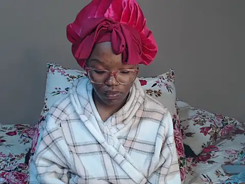 YummyMelanin117's Live XXX Chat