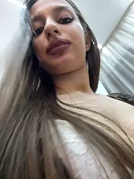 Вебкам-шоу Anyssia