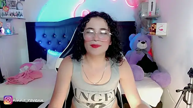 Онлайн чат XXX Ninna_ravenn