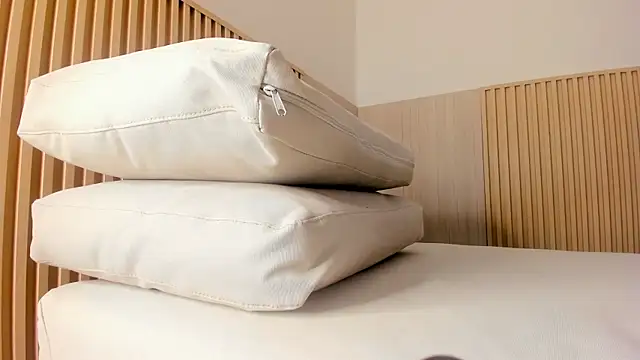 serena_foxx_'s Live XXX Chat