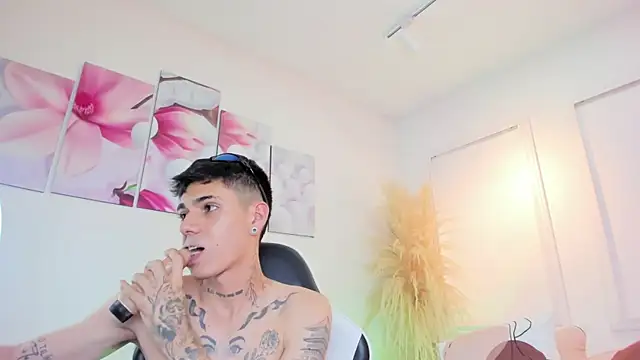 Tommy_valverde: απευθείας συνομιλία ΧΧΧ