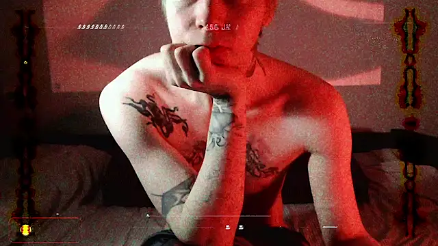 Show modela ritualspyro na web-kameri