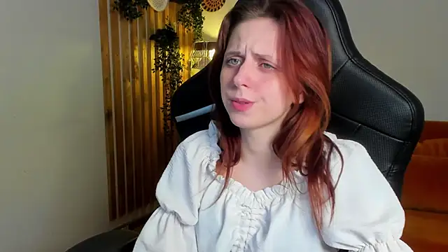 XXX chat uživo modela FreyaVey