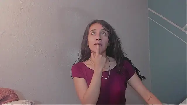 Chat XXX ao vivo de Lucy-Bluesea