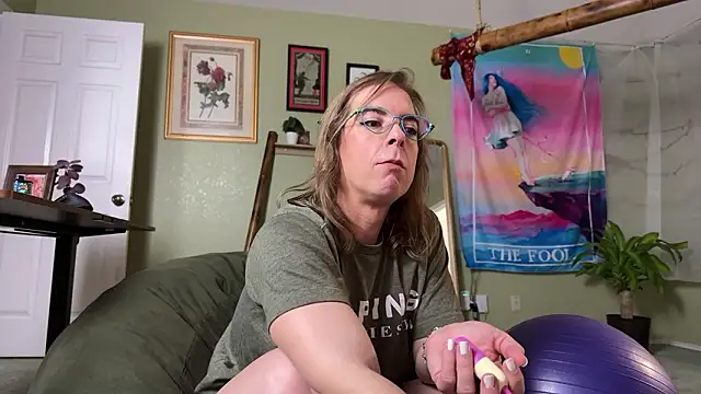 MirandaFlowers élő XXX-chatje